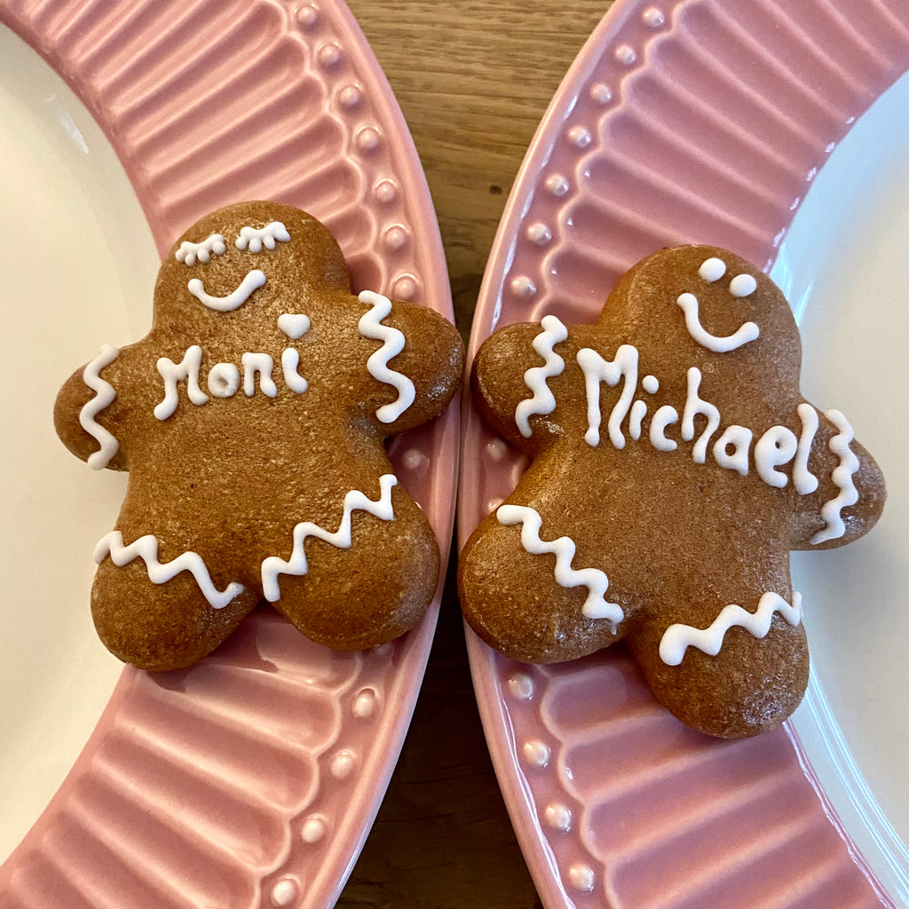 Mini Lebkuchenmännchen mit Name als Tischkarte – Fränkische Lebküchnerei Mini Lebkuchenmännchen mit Name als Tischkarte – Fränkische Lebküchnerei